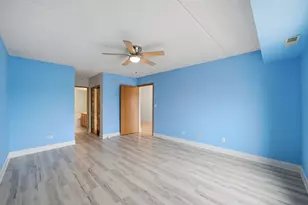 7414 W Irving Park Rd, Norridge, IL 60706 - Photo 13