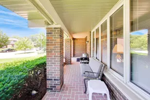 125 Lynnfield Ln, Schaumburg, IL 60193 - Photo 3
