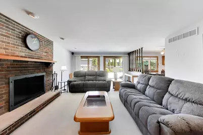 125 Lynnfield Lane, Schaumburg, IL 60193 - Photo 17