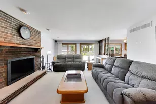 125 Lynnfield Ln, Schaumburg, IL 60193 - Photo 17