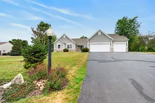 9103 Carol Ln, Spring Grove, IL 60081 - Photo 5
