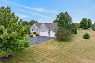 9103 Carol Ln, Spring Grove, IL 60081 - Photo 9