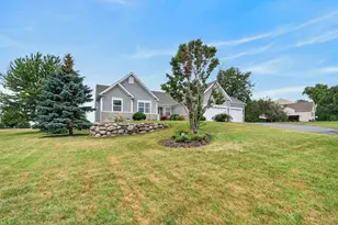 9103 Carol Ln, Spring Grove, IL 60081 - Photo 3