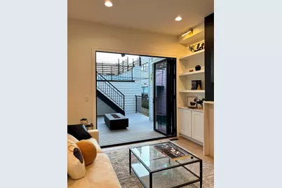 1914 N Rockwell Street, Chicago, IL 60647 - Photo 9