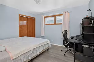 5328 S Melvina Ave, Chicago, IL 60638 - Photo 11