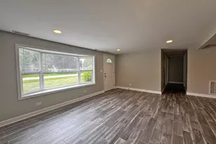 2413 Meridian Dr, Joliet, IL 60431 - Photo 11