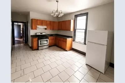 8410 S Burnham Avenue, Chicago, IL 60617 - Photo 7