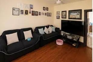 8410 S Burnham Ave, Chicago, IL 60617 - Photo 9