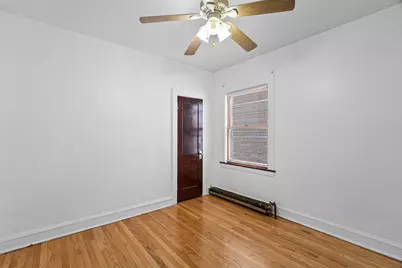 5705 W Melrose Street, Chicago, IL 60634 - Photo 19