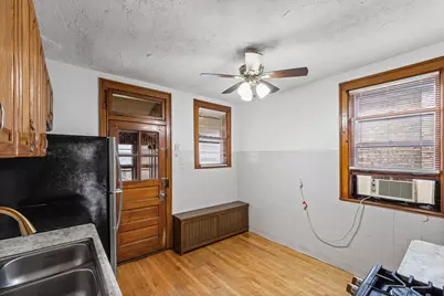 5705 W Melrose Street, Chicago, IL 60634 - Photo 11