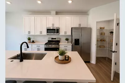 8545 Chadwick Court #8545, Woodridge, IL 60517 - Photo 5