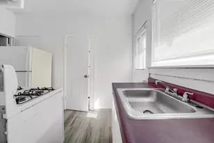 120 E Kensington Ave, Chicago, IL 60628 - Photo 5