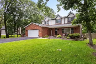 24216 S Plum Valley Dr, Crete, IL 60417 - Photo 3