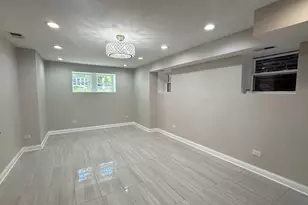 5224 N Bernard St, Chicago, IL 60625 - Photo 3