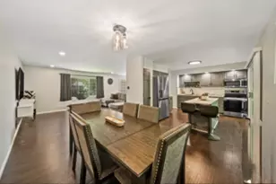 2516 Jackson Dr, Woodridge, IL 60517 - Photo 7