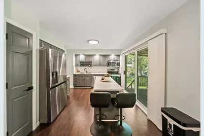 2516 Jackson Drive, Woodridge, IL 60517 - Photo 3