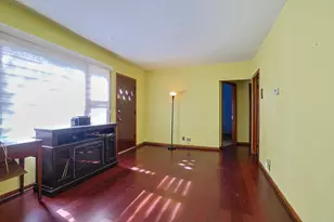 1400 Marion St, Schaumburg, IL 60193 - Photo 5