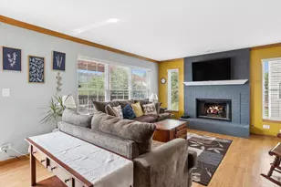 1009 E Wilson Ave, Lombard, IL 60148 - Photo 5