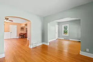 10202 Perry Rd, Dekalb, IL 60115 - Photo 11