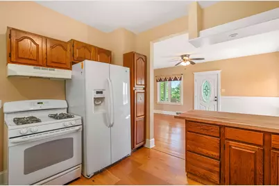 10202 Perry Road, Dekalb, IL 60115 - Photo 9