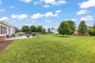 803 Canyon Trail, Yorkville, IL 60560 - Photo 19