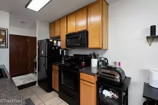 6010 Oakwood Dr, Lisle, IL 60532 - Photo 9