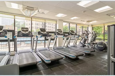 3930 N Pine Grove Avenue #1405, Chicago, IL 60613 - Photo 11