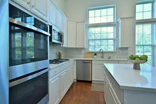 715 Masters Ln, Riverwoods, IL 60015 - Photo 7