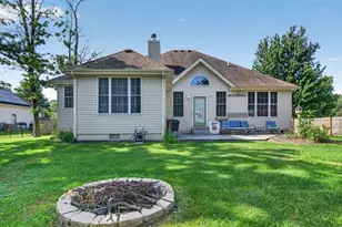 878 W Kennedy Rd, Braidwood, IL 60408 - Photo 29