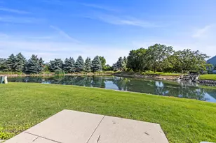 222 Grays Dr, Oswego, IL 60543 - Photo 19