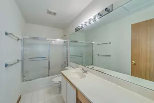 2016 Muirfield Cir, Elgin, IL 60123 - Photo 13