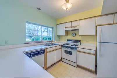 2016 Muirfield Circle, Elgin, IL 60123 - Photo 7