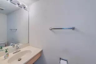 2016 Muirfield Cir, Elgin, IL 60123 - Photo 9