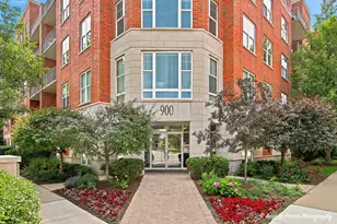 900 Lee St, Des Plaines, IL 60016 - Photo 1