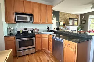 3102 W Cullom Ave, Chicago, IL 60618 - Photo 7