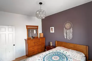 3102 W Cullom Ave, Chicago, IL 60618 - Photo 9
