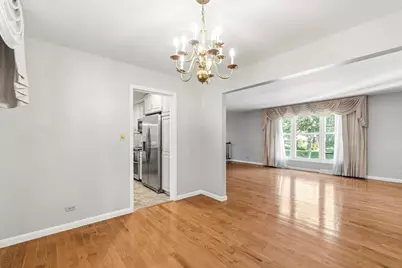 933 W Gilbert Avenue, Palatine, IL 60067 - Photo 9