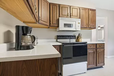 704 E North Street, Pontiac, IL 61764 - Photo 9