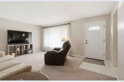 704 E North Street, Pontiac, IL 61764 - Photo 3