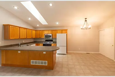 437 Swanson Court, Twin Lakes, WI 53181 - Photo 5