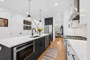 5348 W Argyle St, Chicago, IL 60630 - Photo 7