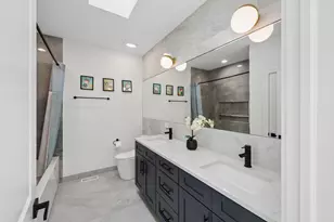 5348 W Argyle St, Chicago, IL 60630 - Photo 15