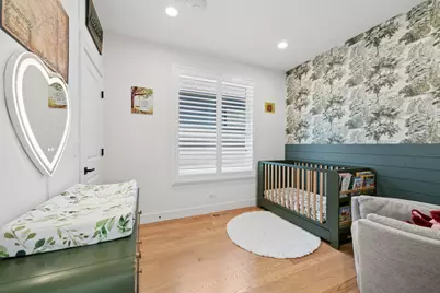 5348 W Argyle Street, Chicago, IL 60630 - Photo 13