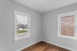 8252 S Calumet Ave, Chicago, IL 60619 - Photo 11