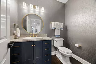 2S351 Chaucer Ct, Glen Ellyn, IL 60137 - Photo 9