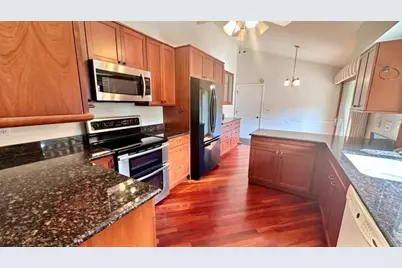 12 Kent Court, Willowbrook, IL 60527 - Photo 5