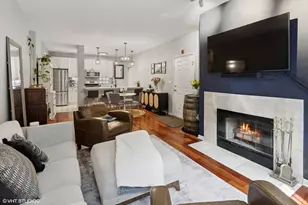 303 W Scott St, Chicago, IL 60610 - Photo 3