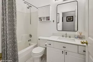 303 W Scott St, Chicago, IL 60610 - Photo 9