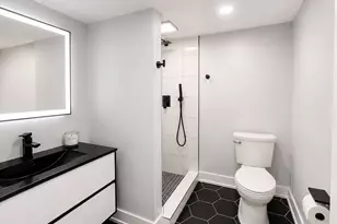5742 W 63rd Pl, Chicago, IL 60638 - Photo 17