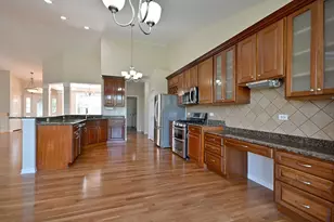 11819 Wolf Creek Ln, Plainfield, IL 60585 - Photo 15